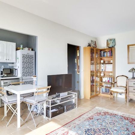 Charming Apartment With Terrace By Weekome ปารีส ภายนอก รูปภาพ