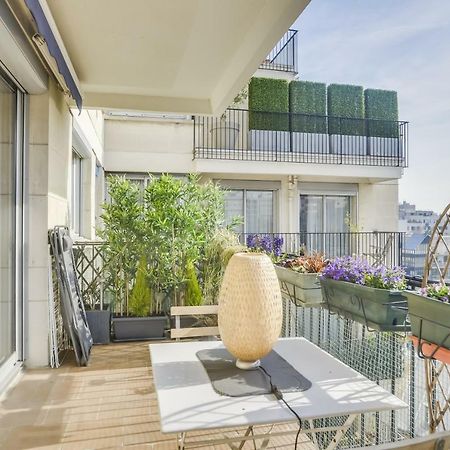 Charming Apartment With Terrace By Weekome ปารีส ภายนอก รูปภาพ