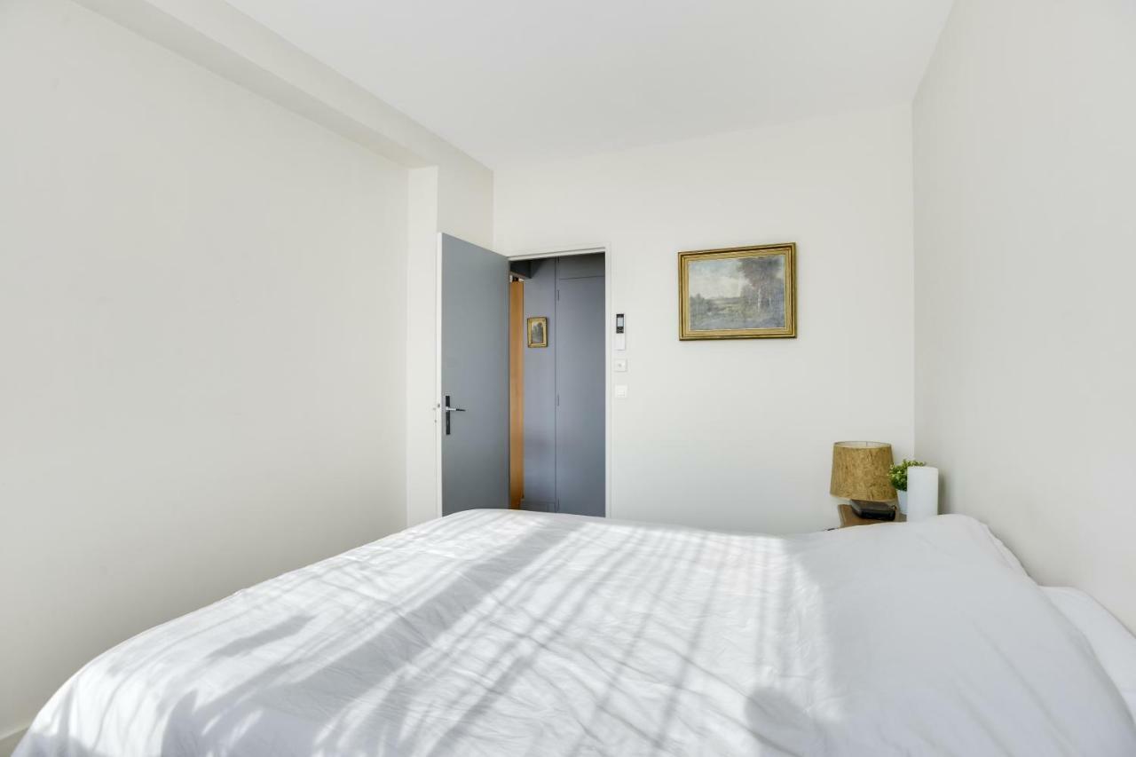 Charming Apartment With Terrace By Weekome ปารีส ภายนอก รูปภาพ