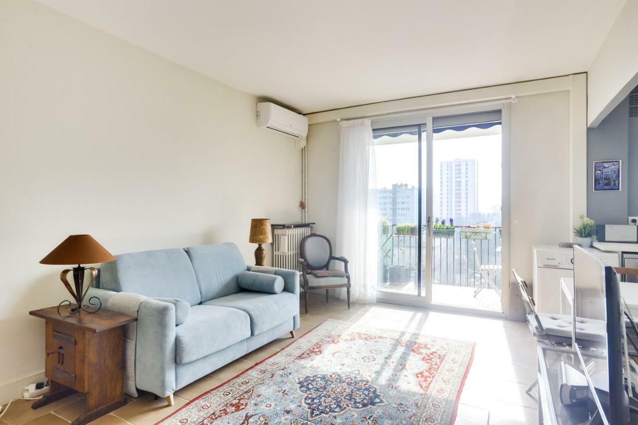 Charming Apartment With Terrace By Weekome ปารีส ภายนอก รูปภาพ
